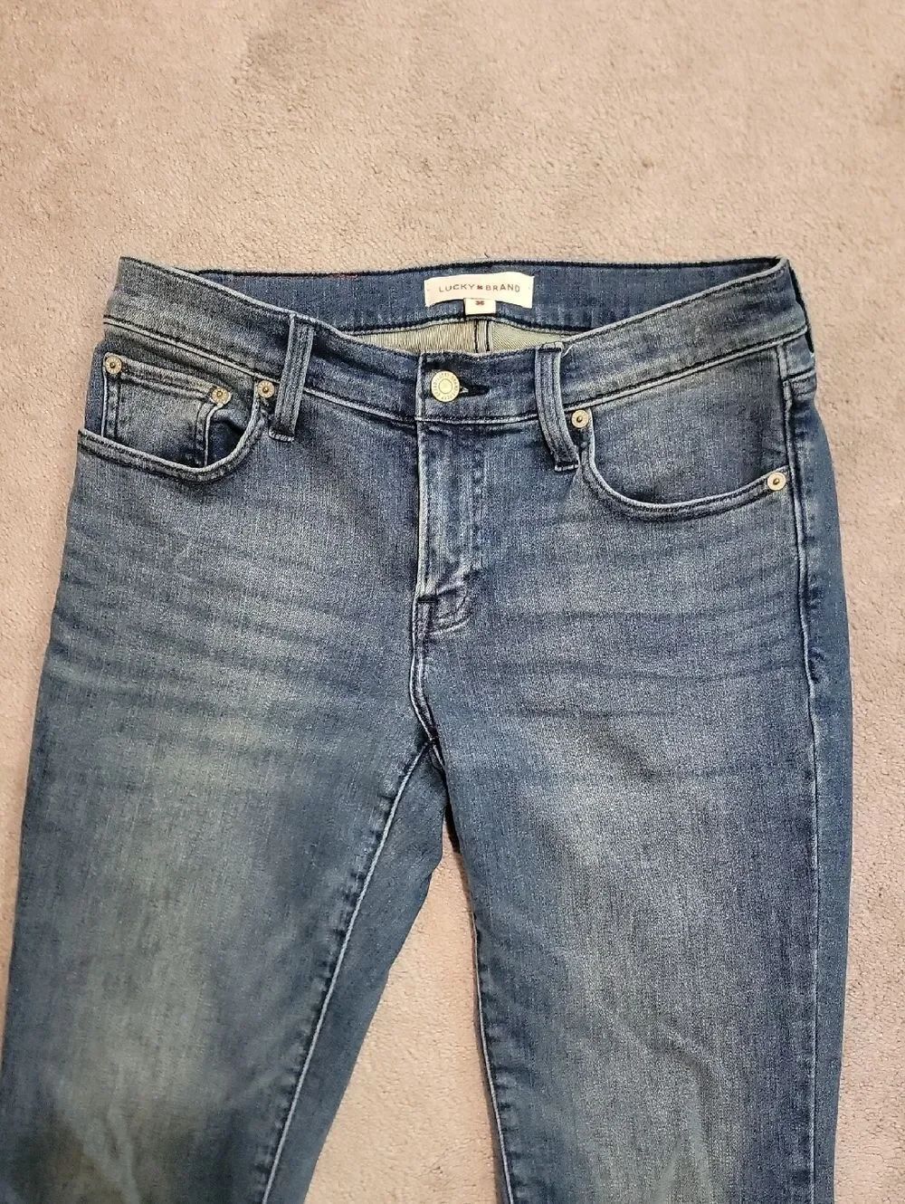 Lucky Brand Women's Skinny Jeans in Mid Blue Wash